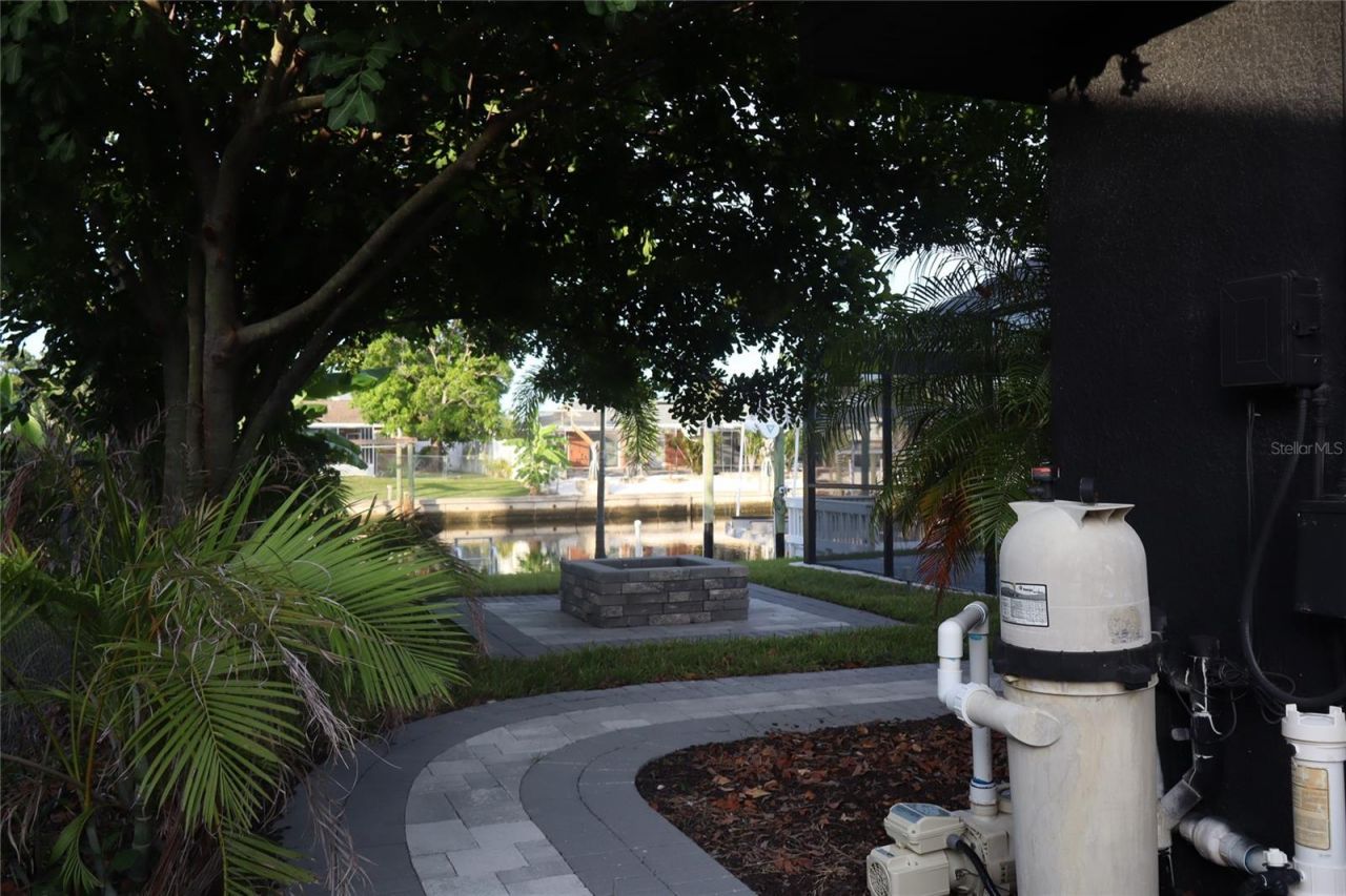 1019 Spindle Palm Way , Apollo Beach, FL 33572 Photo