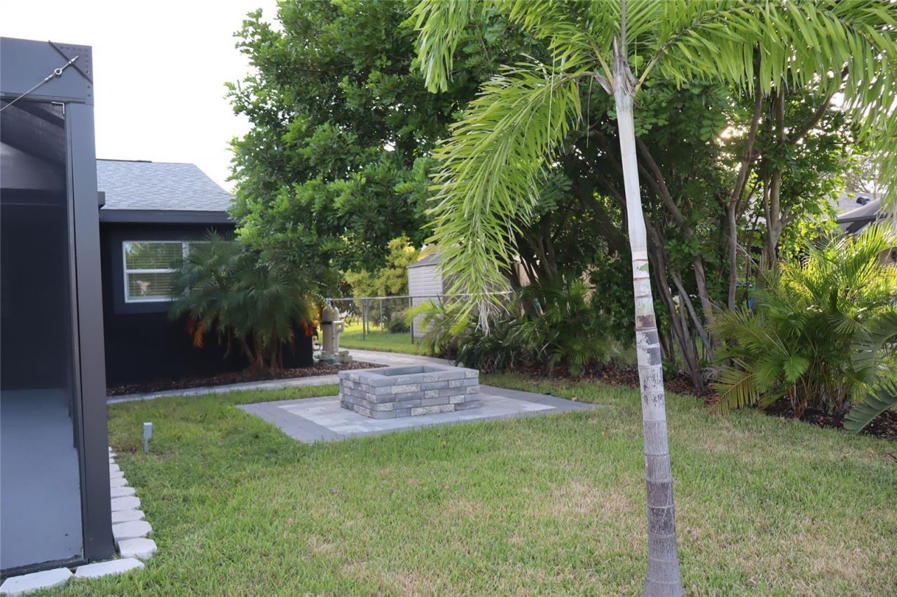 1019 Spindle Palm Way , Apollo Beach, FL 33572 Photo