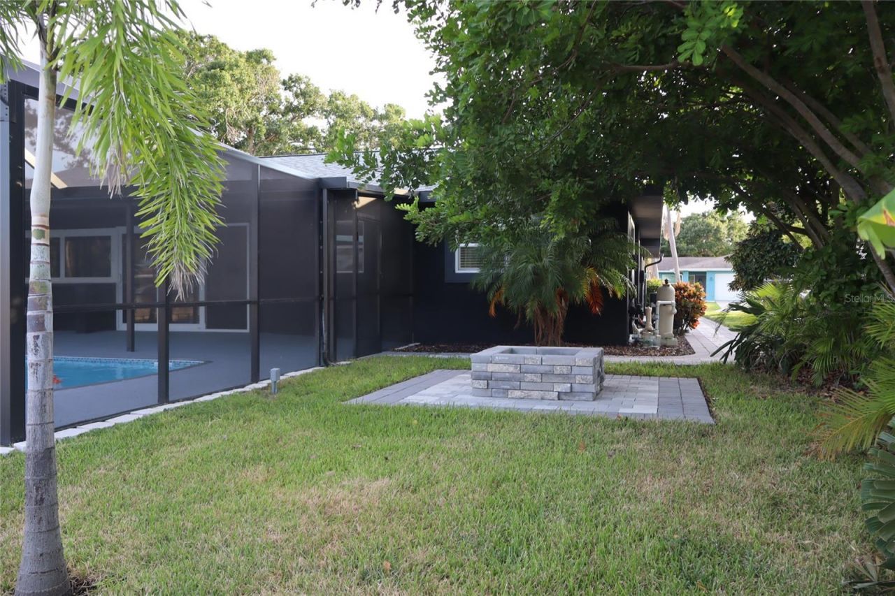 1019 Spindle Palm Way , Apollo Beach, FL 33572 Photo