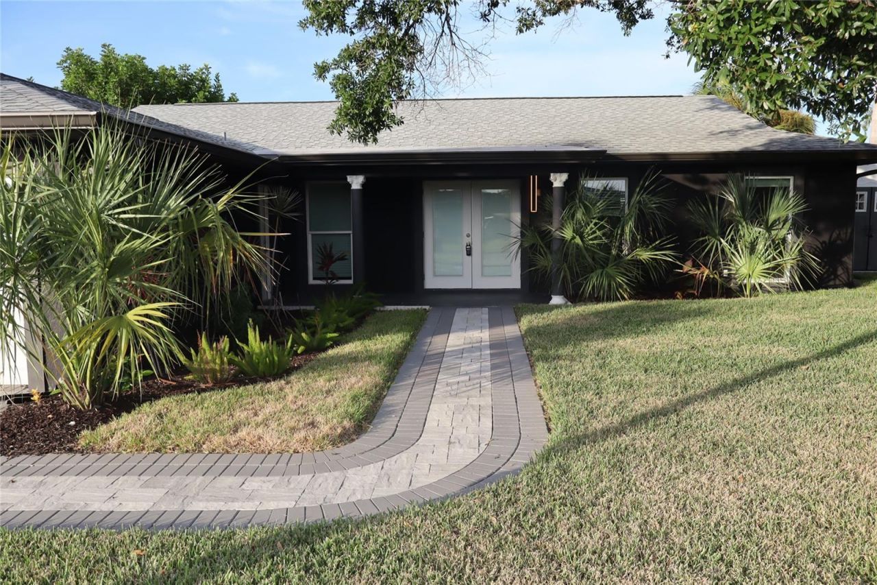 1019 Spindle Palm Way , Apollo Beach, FL 33572 Photo