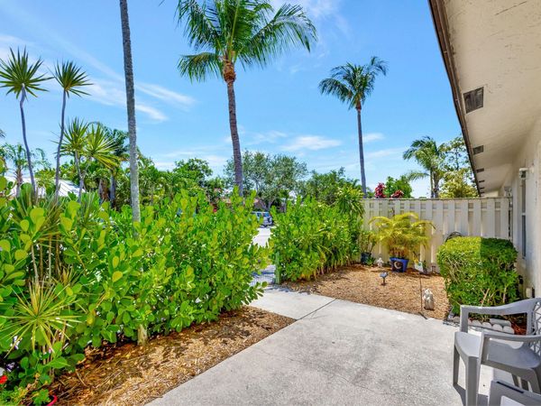1919 Doffer Lane, Juno Ridge, FL 33408