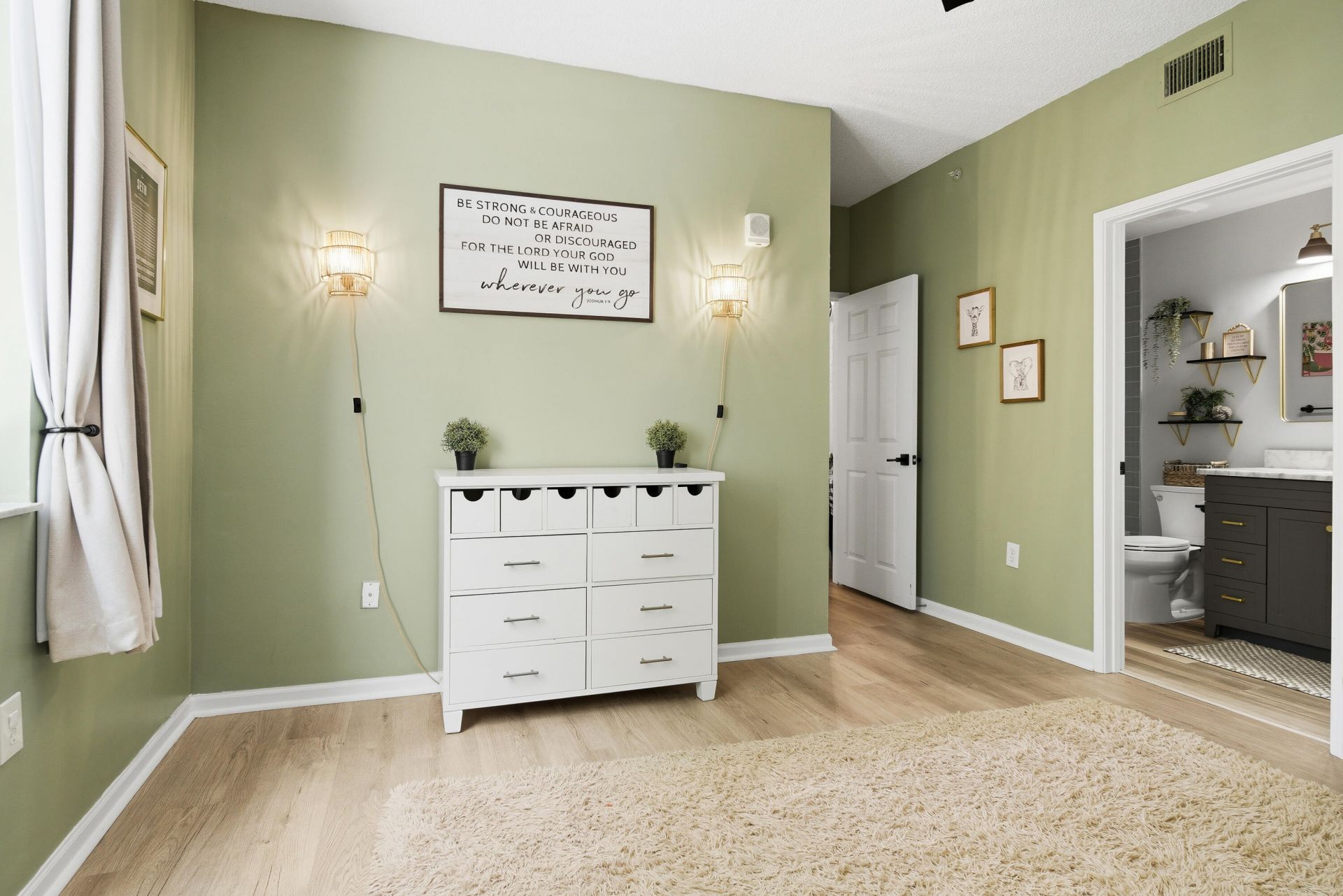 780 S Sapodilla Avenue, Unit 104, West Palm Beach, FL 33401 Photo