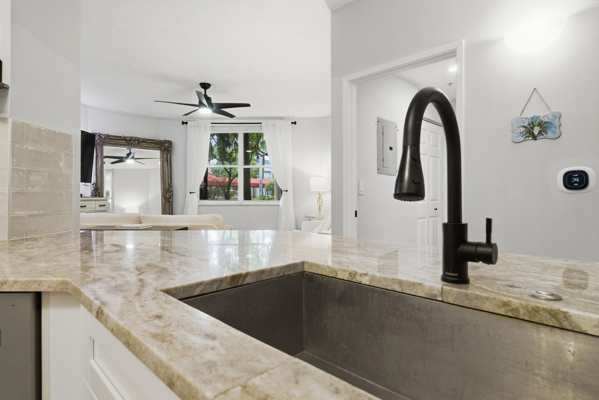 780 S Sapodilla Avenue, Unit 104, West Palm Beach, FL 33401 Photo
