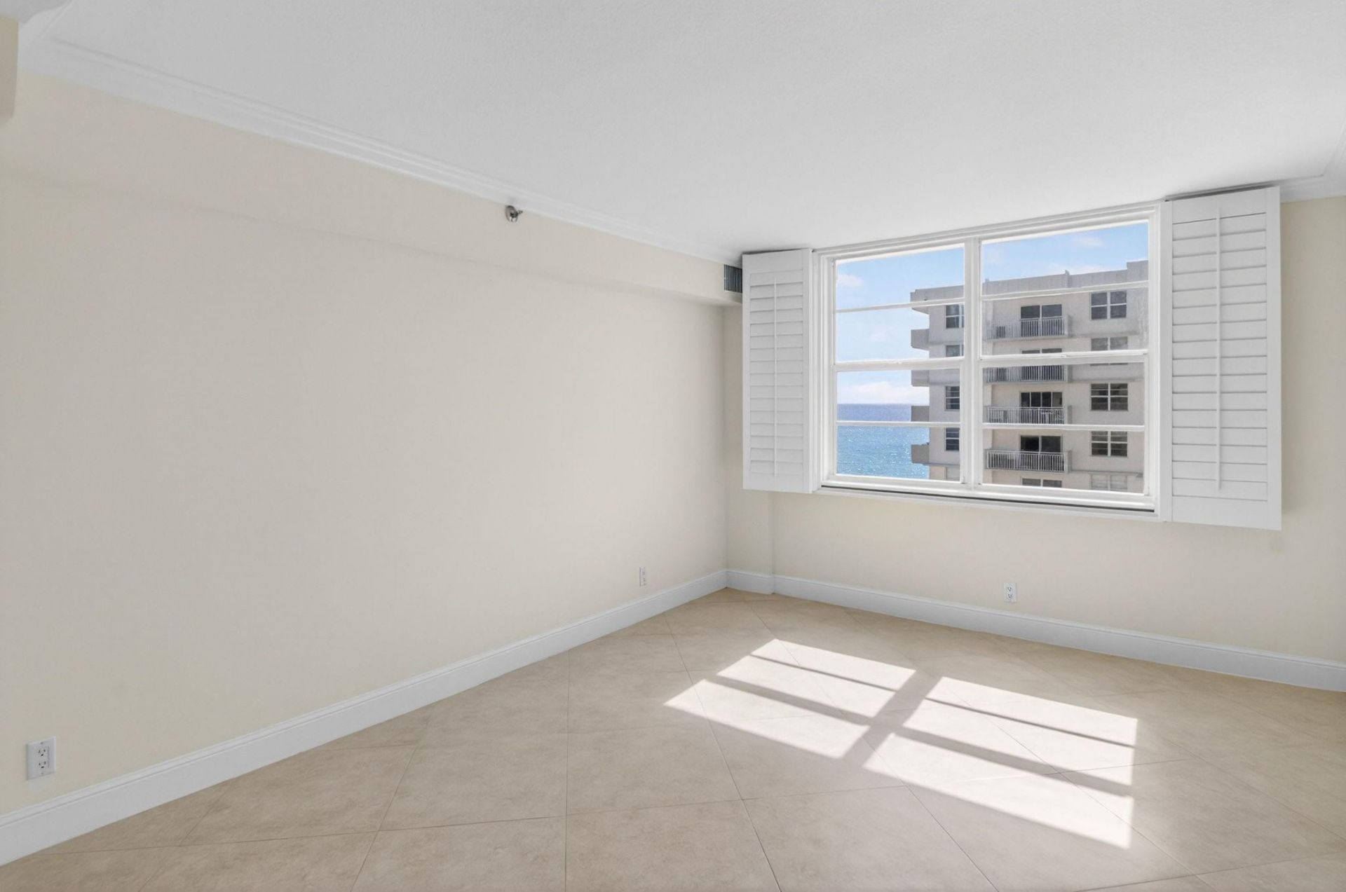 4505 S Ocean Boulevard, Unit 805, Highland Beach, FL 33487 Photo