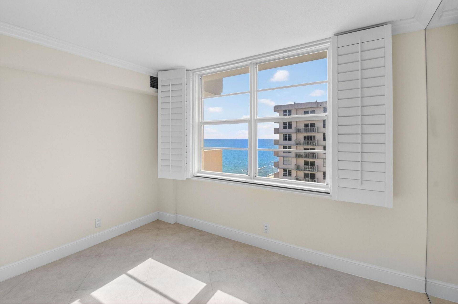 4505 S Ocean Boulevard, Unit 805, Highland Beach, FL 33487 Photo