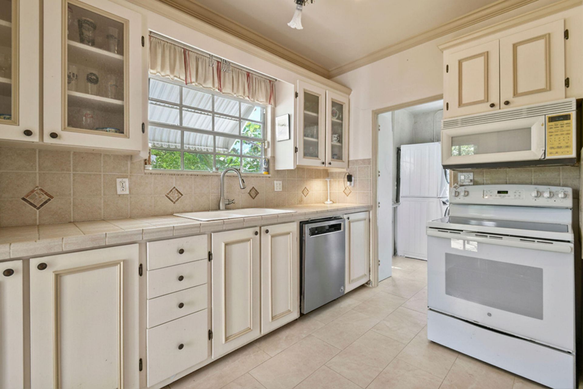 2118 Florida Avenue, West Palm Beach, FL 33401 Photo