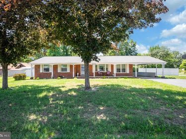 603 PERRY DRIVE , FREDERICKSBURG, VA 22405