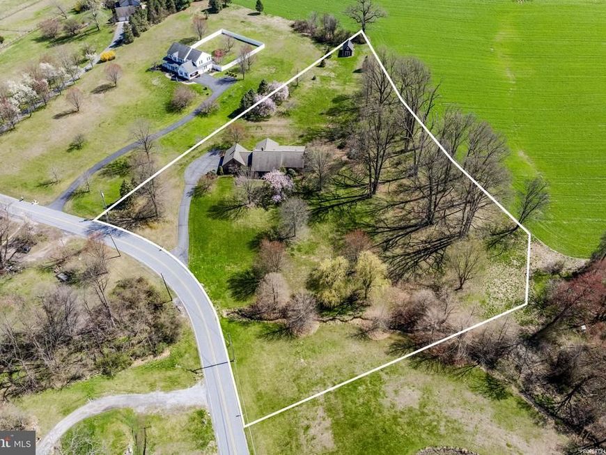 712 Vinemont Road, Reinholds, PA 17569 Main Photo