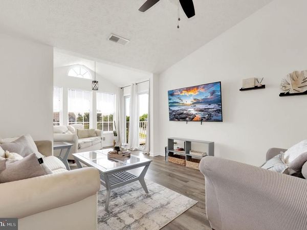 5600 AVONSHIRE PLACE, Unit M, FREDERICK, MD 21703