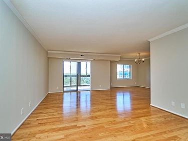 8360 GREENSBORO DRIVE , Unit 922, MCLEAN, VA 22102
