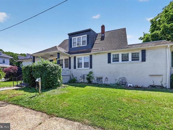 204 E MAIN STREET, PENNS GROVE, NJ 08069
