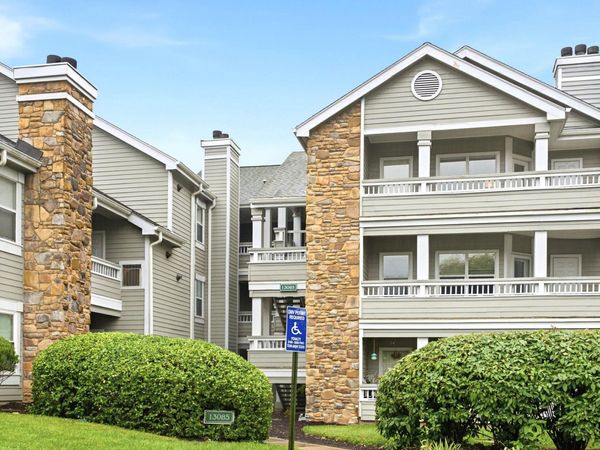 13085 AUTUMN WOODS WAY, Unit 105, FAIRFAX, VA 22033