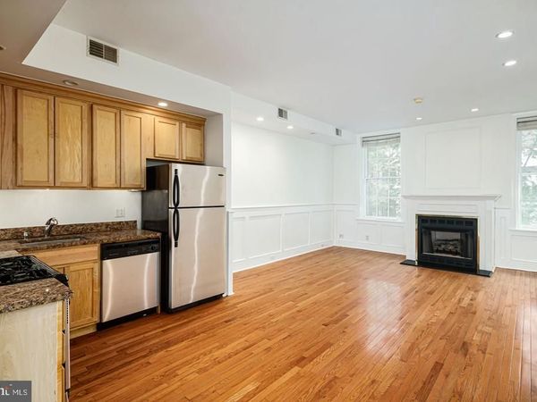 632 PINE STREET, Unit 2, PHILADELPHIA, PA 19106