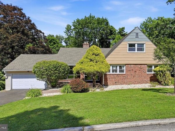 417 MEADOWBROOK LANE, GLENSIDE, PA 19038