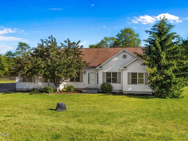 109 Abbey Road, Poestenkill, NY 12140