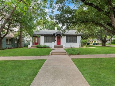 1921 Ben Hall Court, Fort Worth, TX 76110