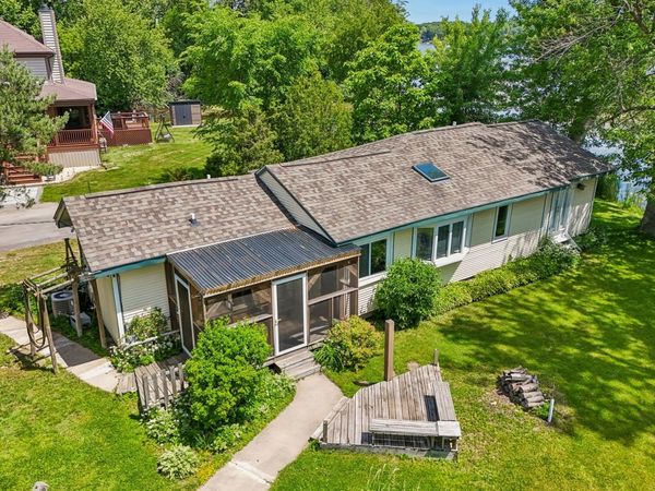34983 Hickory Avenue, Ingleside, IL 60041
