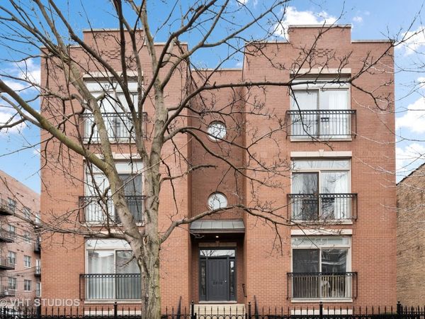 2816 N Rockwell Street , Unit 3S, Chicago, IL 60618