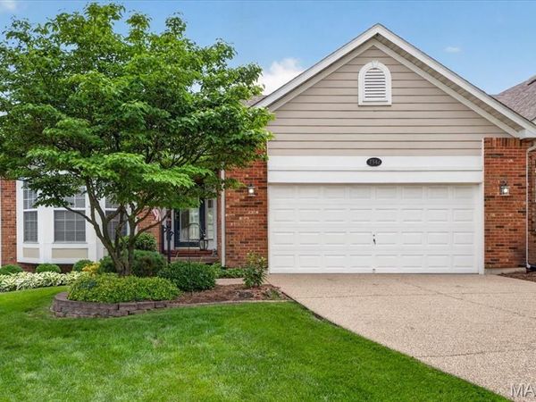 7342 Timberpoint Court, Fairview Heights, IL 62208