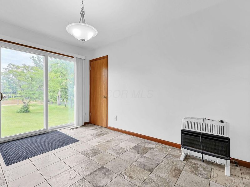 650 Pleasant Grove Road, Zanesville, OH 43701 Photo 10