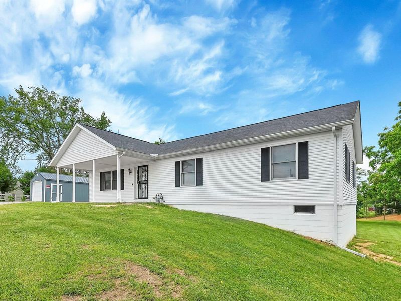 650 Pleasant Grove Road, Zanesville, OH 43701 Photo 4
