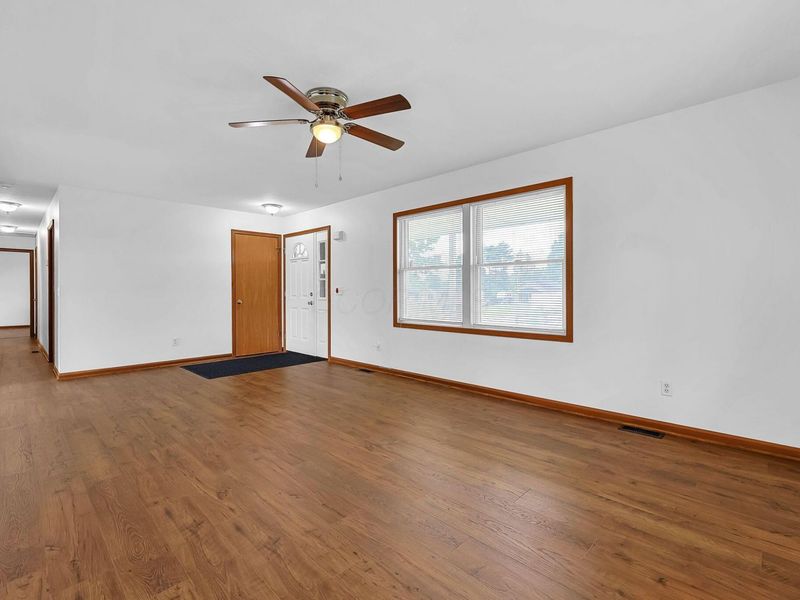 650 Pleasant Grove Road, Zanesville, OH 43701 Photo 8