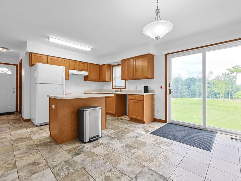650 Pleasant Grove Road, Zanesville, OH 43701 Photo 9