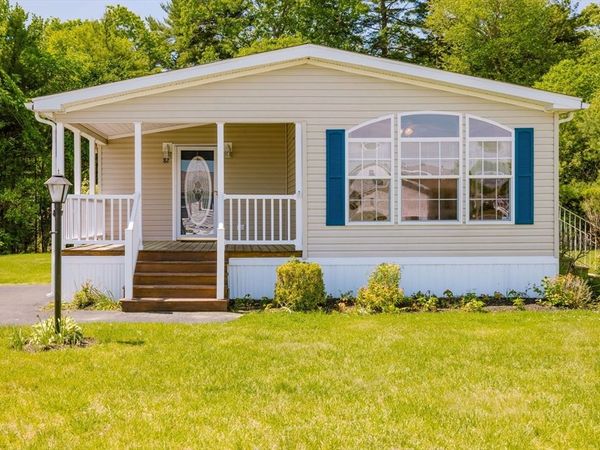 82 George's Loop, Raynham, MA 02767
