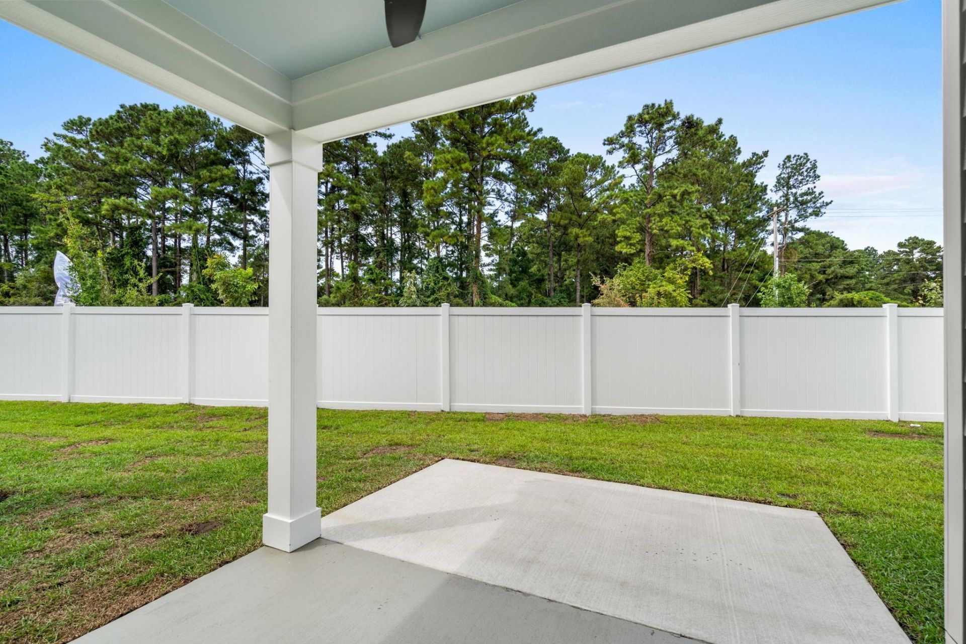 160 Arbor Ridge Circle  Photo 16