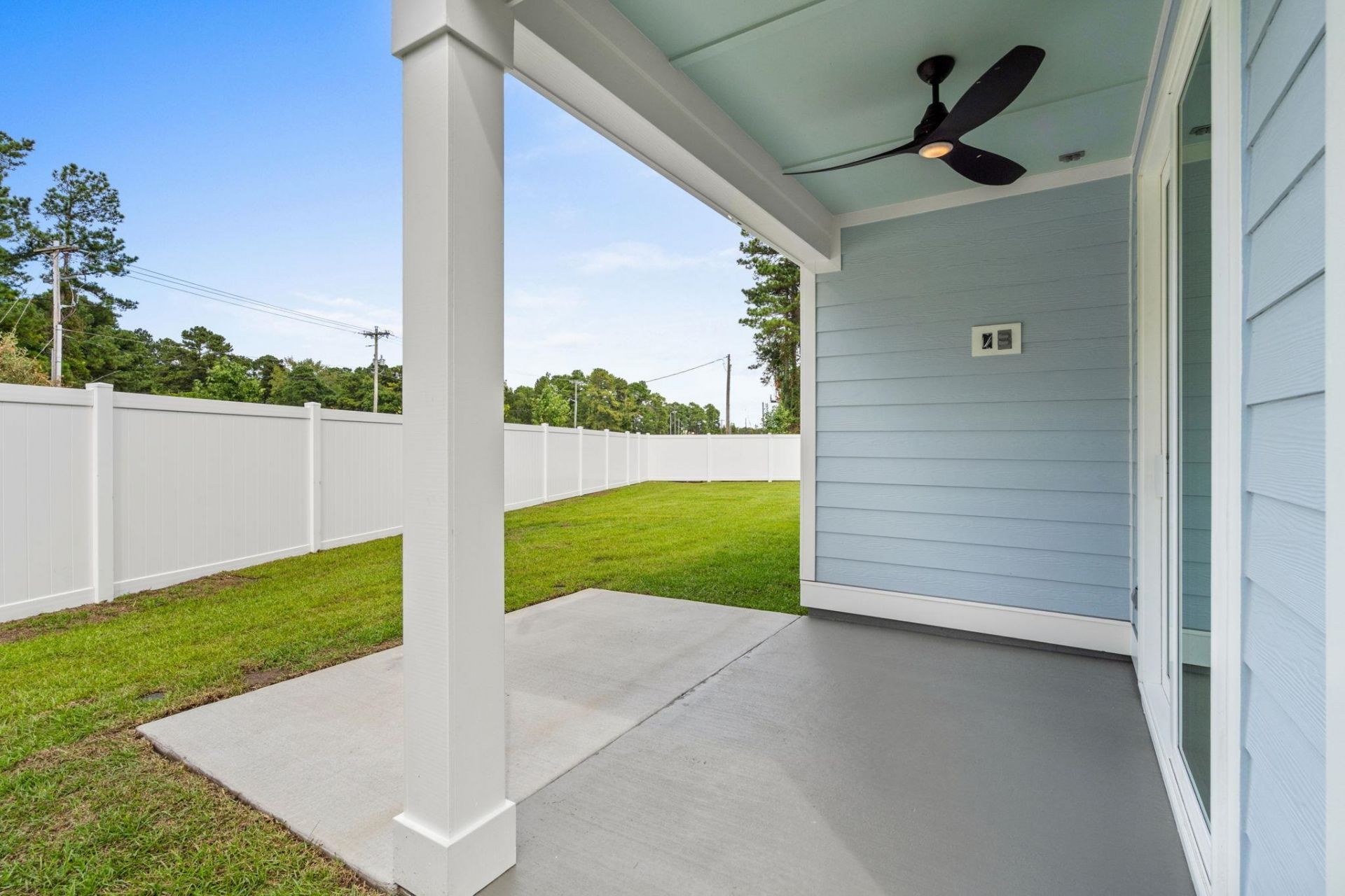 160 Arbor Ridge Circle  Photo 17