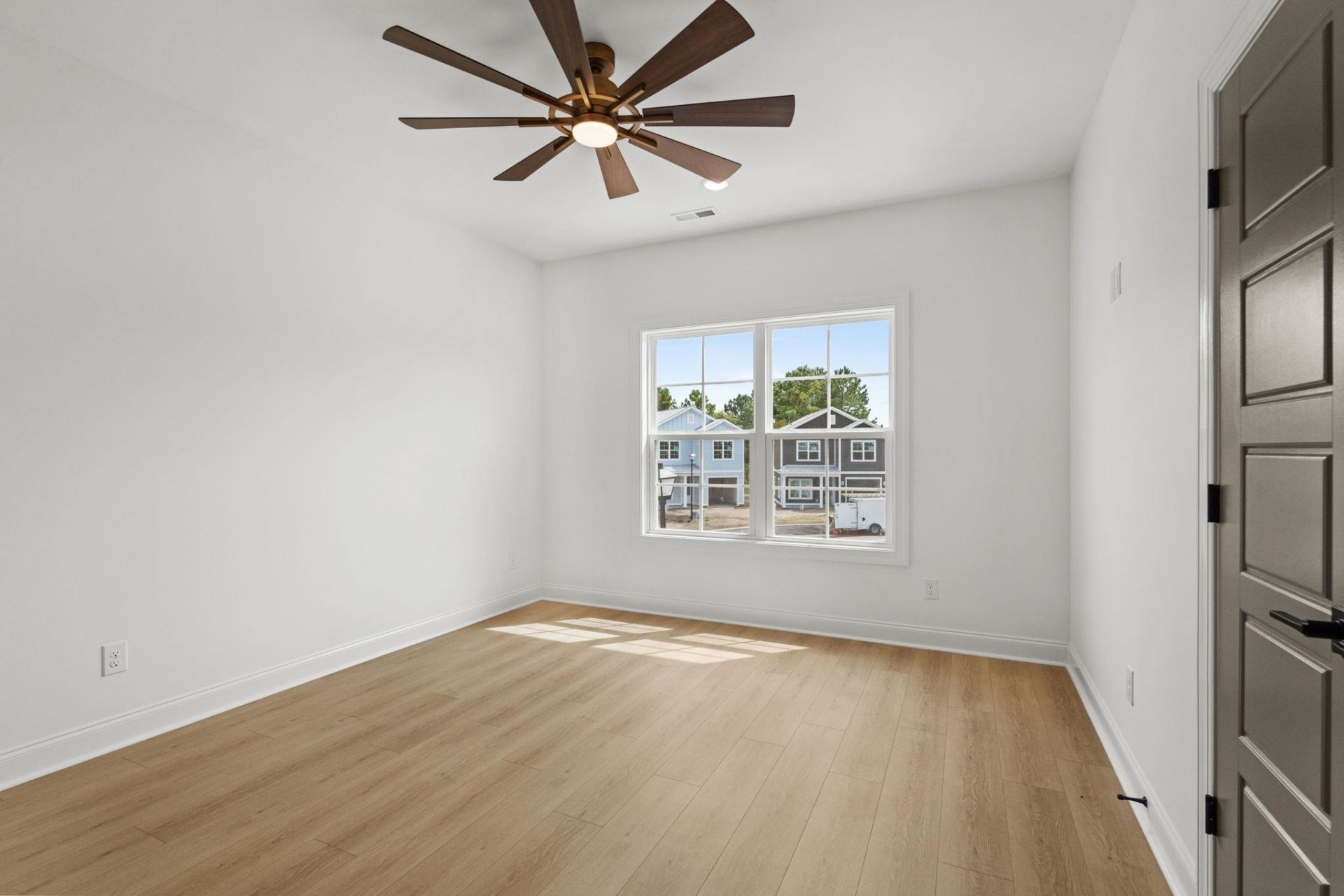 160 Arbor Ridge Circle  Photo 29