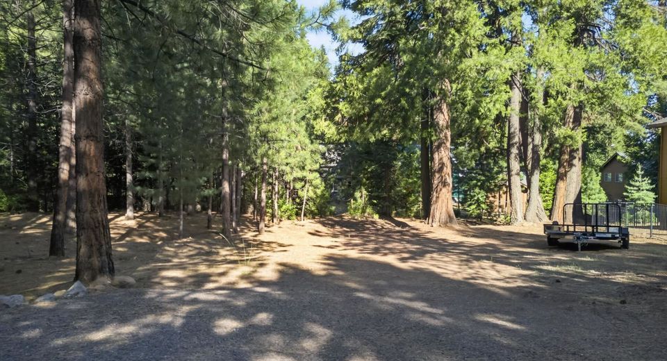 904 Clifford Drive, Lake Almanor, CA 96137 Photo