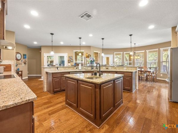 128 Portulaca Court , Driftwood, TX 78619