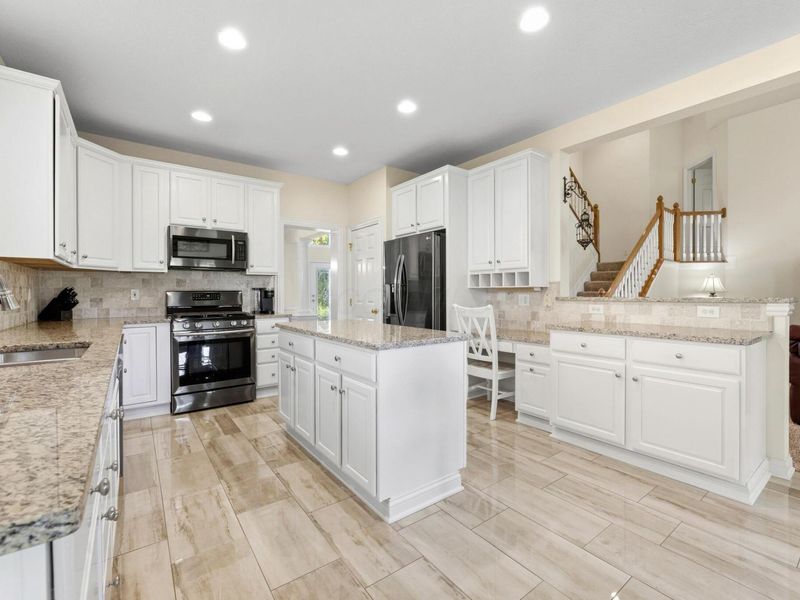 2916 Pebble Drive, Lewis Center, OH 43035 Photo 17