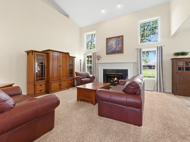 2916 Pebble Drive, Lewis Center, OH 43035 Photo 8