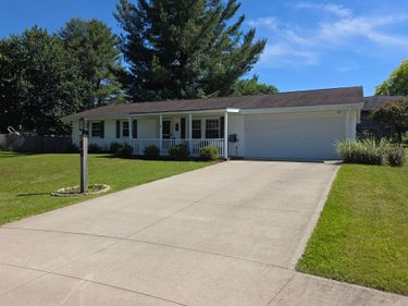 21 Sussex Court W, Mansfield, OH 44904