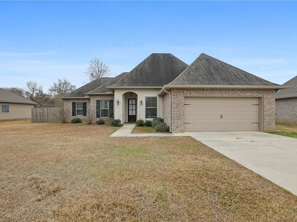 137 MARIONBELLE Drive , Ponchatoula, LA 70454