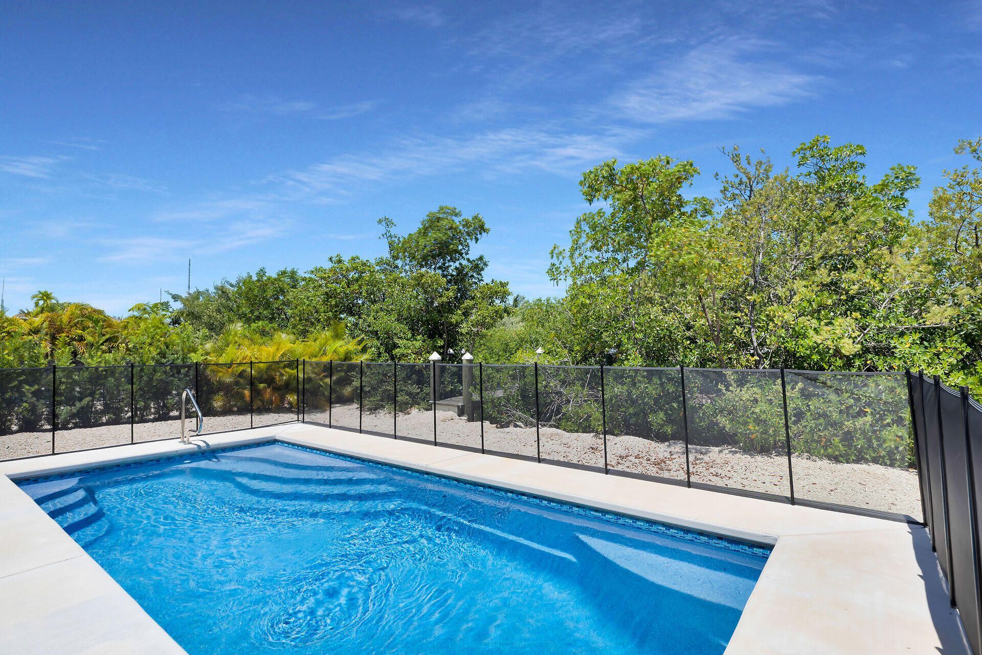 835 Copa D Oro, Marathon, FL 33050 Photo