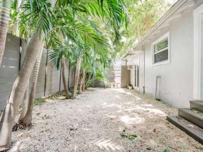 88100 Overseas Highway, Unit 1, Islamorada, FL 33036 Photo