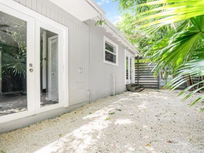88100 Overseas Highway, Unit 1, Islamorada, FL 33036 Photo