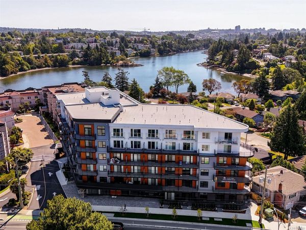 1075 Tillicum Rd, Unit #505, Esquimalt, BC V9A 2A4