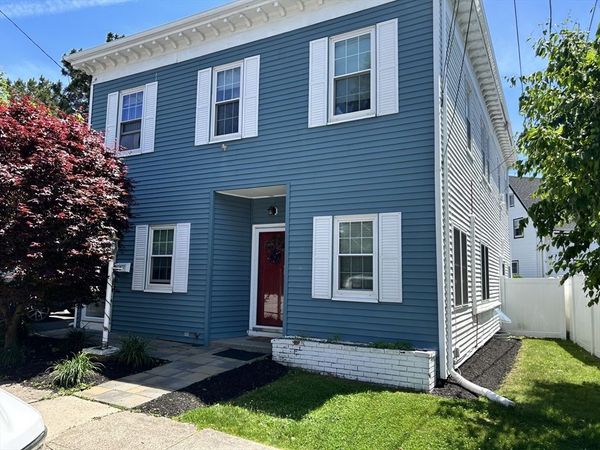 1040 Shirley St, Unit 1, Winthrop, MA 02152