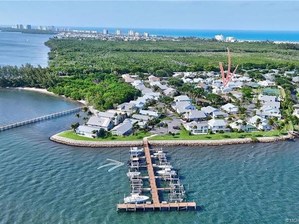 4061 NE Breakwater Drive, Jensen Beach, FL 34957