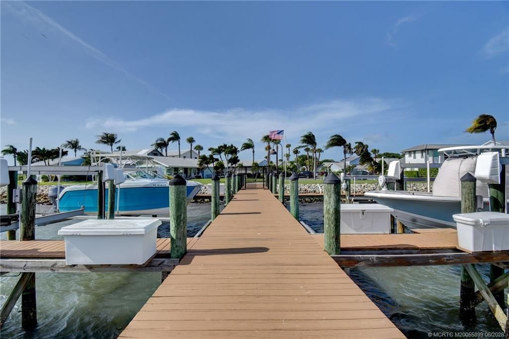 4061 NE Breakwater Drive, Jensen Beach, FL 34957 Photo