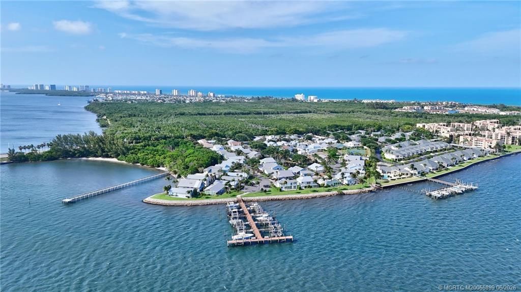 4061 NE Breakwater Drive, Jensen Beach, FL 34957 Photo