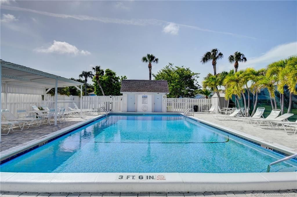 4061 NE Breakwater Drive, Jensen Beach, FL 34957 Photo