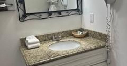 932 Poplar Street, South Lake Tahoe, CA 96150 Photo