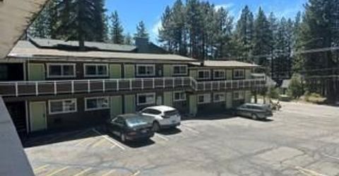 932 Poplar Street, South Lake Tahoe, CA 96150 Photo