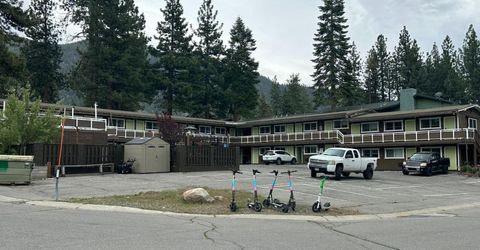 932 Poplar Street, South Lake Tahoe, CA 96150 Photo