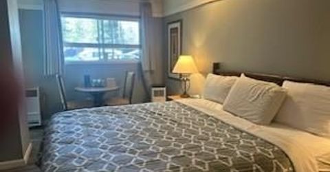 932 Poplar Street, South Lake Tahoe, CA 96150 Photo